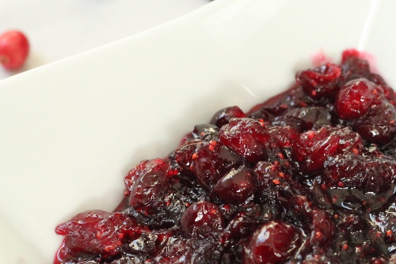 winter spice cranberry sauce